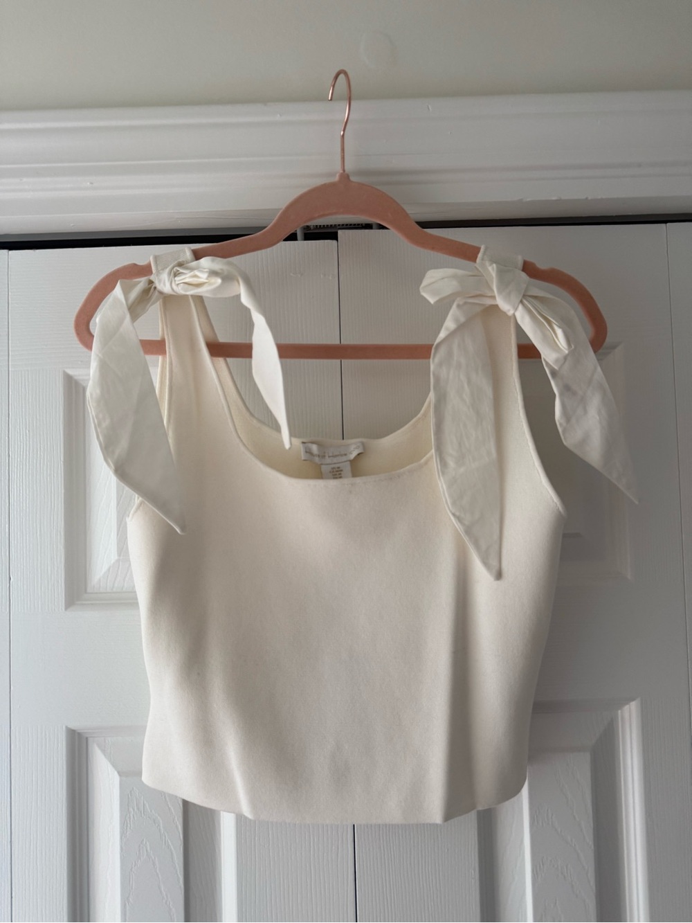 NWT House of Harlow Ivory Tank Top w Bow Shoulder